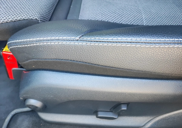Mercedes-Benz Klasa C cena 99000 przebieg: 96000, rok produkcji 2016 z Jarocin małe 211
